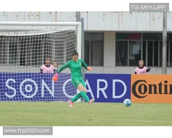 小女孩梦想成为女足球星的成长故事与奋斗历程